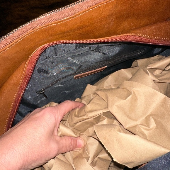 Ashwood Leather Tote, Large Tote, Work Tote,Spacious Leather Tote, Timeless Tote - Picture 6 of 15